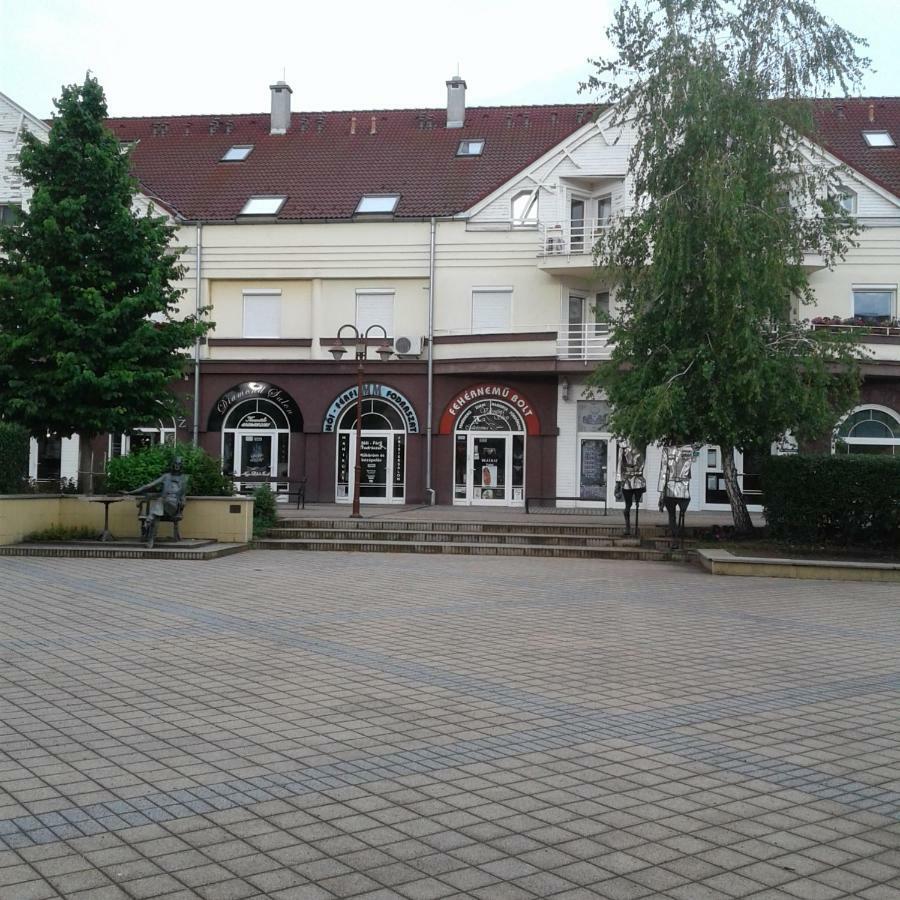 Mary Apartment Siófok Buitenkant foto